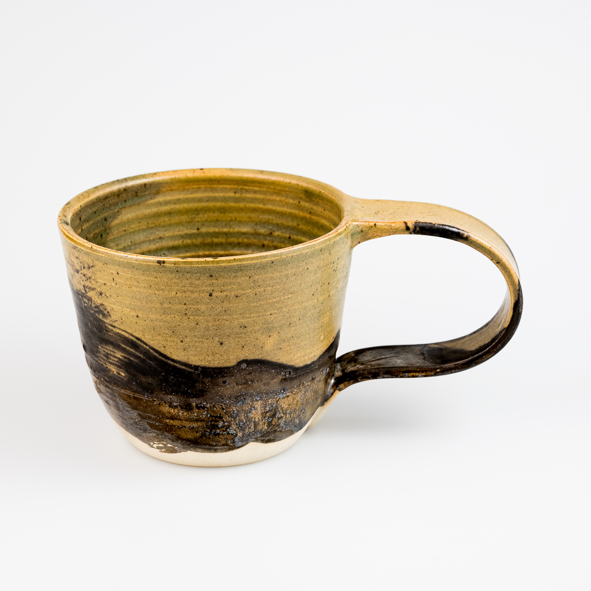 Kubek_z_uchem_Kouba_Ceramics_PTR1094 wielki kubas